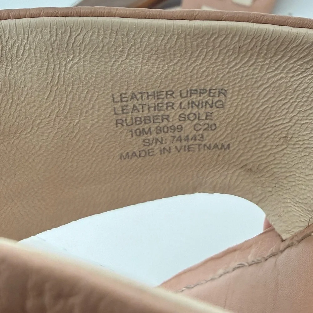 Tory Burch Leather Tan and Cream Sandals size 10